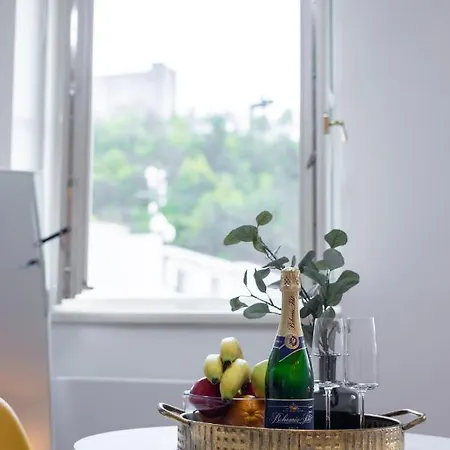 Luxurious, Charming Perfect For Couples *