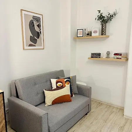 Nicelovely & Dlouha Apartment *