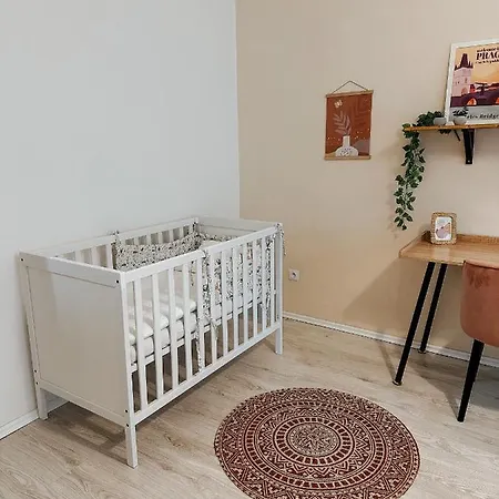 Apartment Quiet Boho Lair 10 Min To Centre Prague