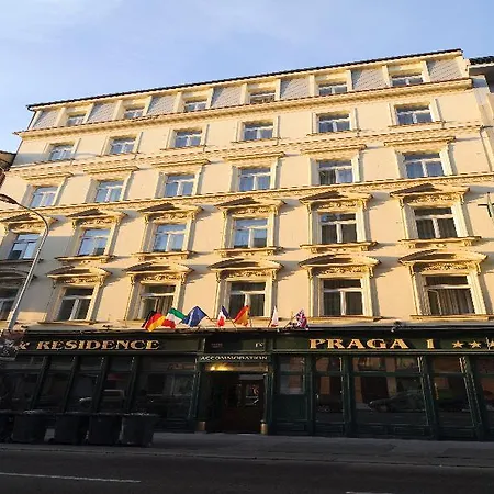 1 Hotel 4*