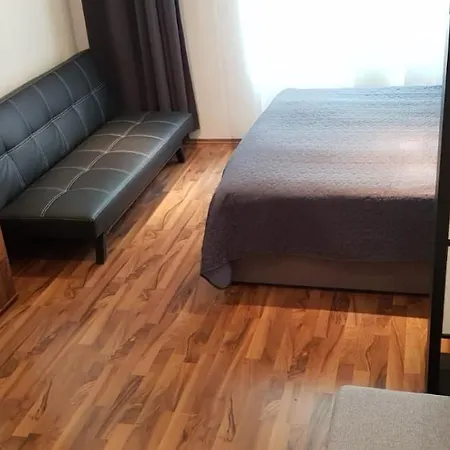 Apartment Comfortable Great Location Close To Center *