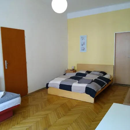 Location In - Old Town