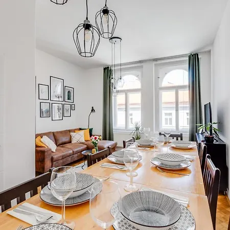 New Comfort Quiet 3bds - Lub8 Apartment *