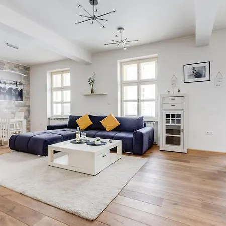 Luxury & Quiet Charming 2bds Near River - Nek2nd * Praga