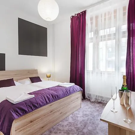 Esprit 3* Prague