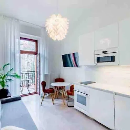 Apartment Quiet Boho Whit A Balkony Near The Center