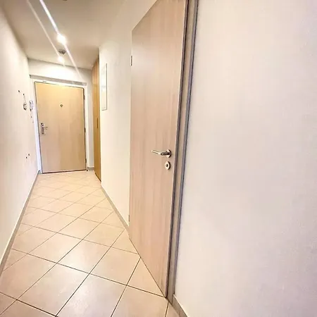 Garden Park Apartment *