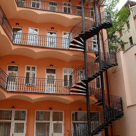 Patio Hotel