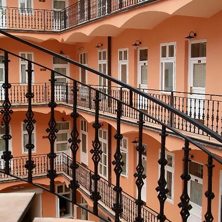 Patio Hotel