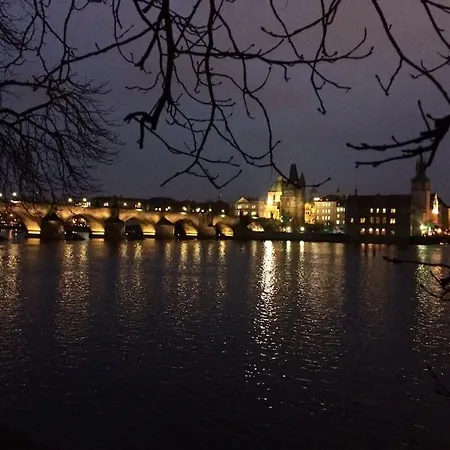 Apartment Big In The Center Prague