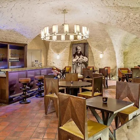 Augustine, A Luxury Collection Hotel, Hotel