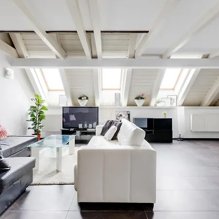 Spacious Stylish Attic In The Heart Of The Center - Karlovo