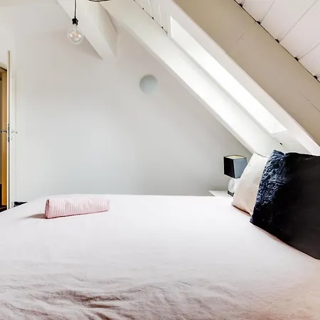 Spacious Stylish Attic In The Heart Of The Center - Karlovo Prague