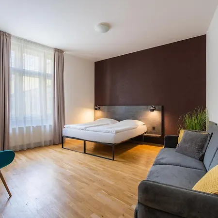 Ea Melantrich Hotel 4*