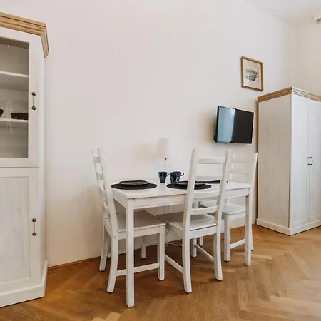 1 Exclusive Prague