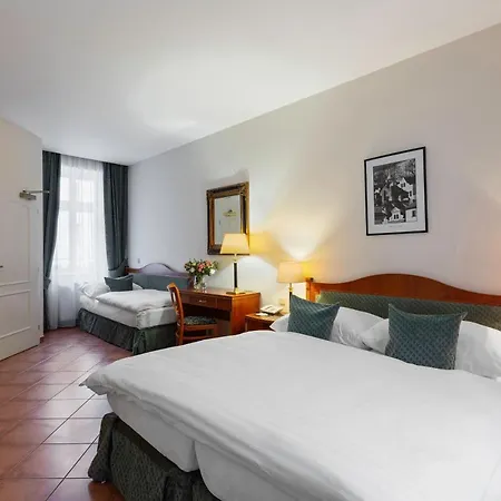 Patio Hotel