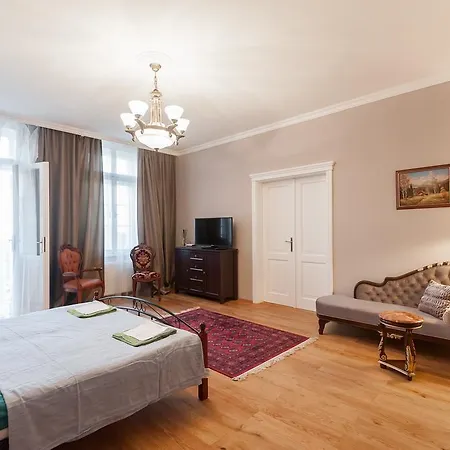 Apartment Krakovska *