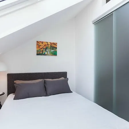 Kent Ridge Loft, Sokolska Apartmán