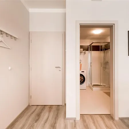 Apartment Nove Studio Safari /rezidence Harfistka/ O2 Arena *