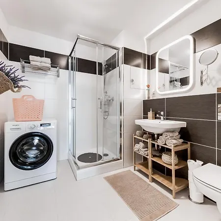 Apartment Nove Studio Safari /rezidence Harfistka/ O2 Arena