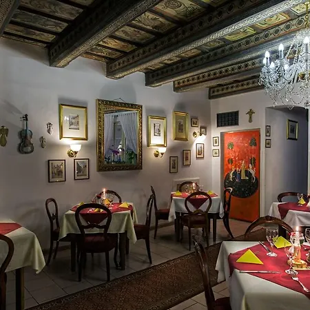 Red Lion 4* Πράγα