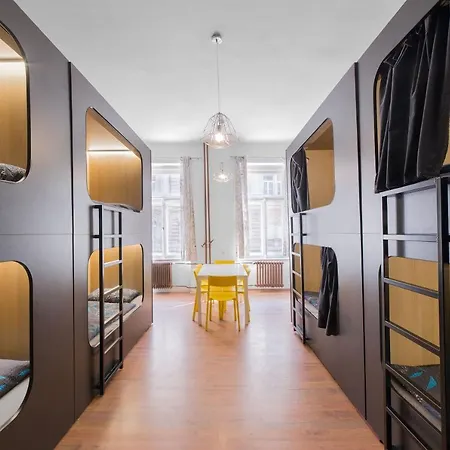 Elf Hostel Praag