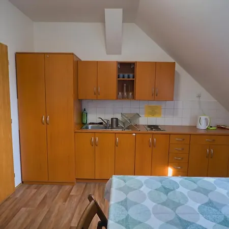 Hostel Toulcuv Dvur