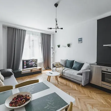 Dlouha Hemingway Apartment *