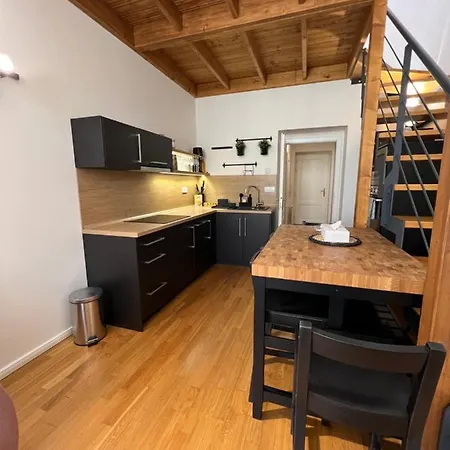 Ce Castle Apartment