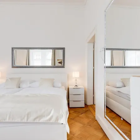 Wenceslass Square Royal Apartment *