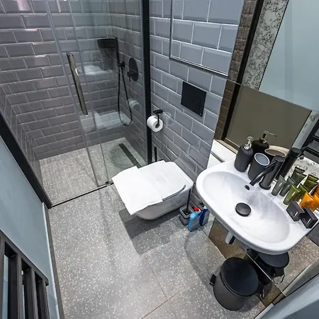Wishlist Residences - Vinohrady Apartment Prague