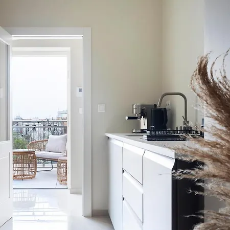 Turnkey I Vineyard Terrace Apartment Prague