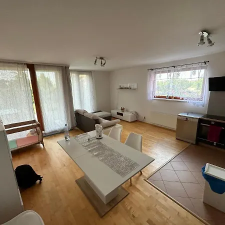 Simple With Garden 15 Min From Center&airport *