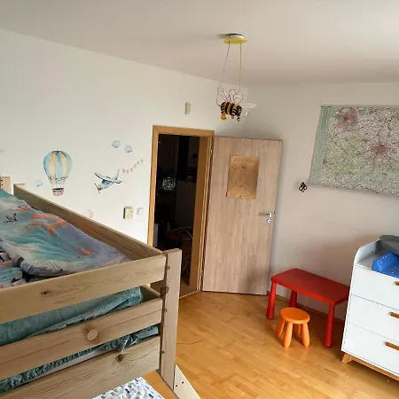 Simple With Garden 15 Min From Center&airport Apartment *