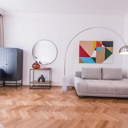 New Design - Location Wenceslas Square Apartment