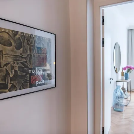 Apartment New Design - Location Wenceslas Square *