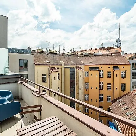 Cosy With Terrace By Tram Apartment Prague