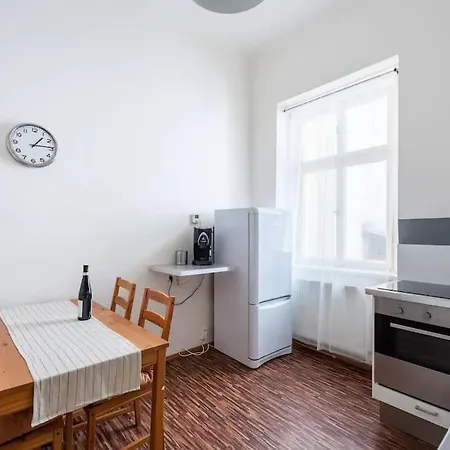 Spacious With Balcony At Wenceslas Sq Appartement Prague