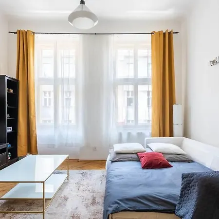 Appartement Spacious With Balcony At Wenceslas Sq *