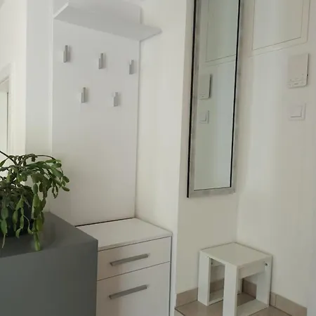 New Modern-style With Balcony In The 2 Apartment