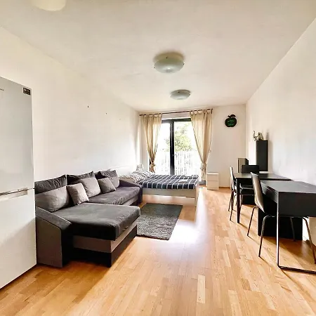 Garden Park Apartment
