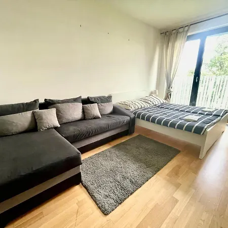 Garden Park Apartment
