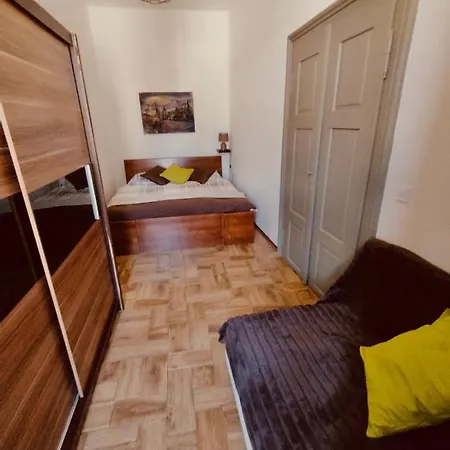 Karlin Apartman