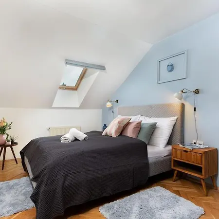 Apartment Utulny Apartman Blizko Centra Prahy *