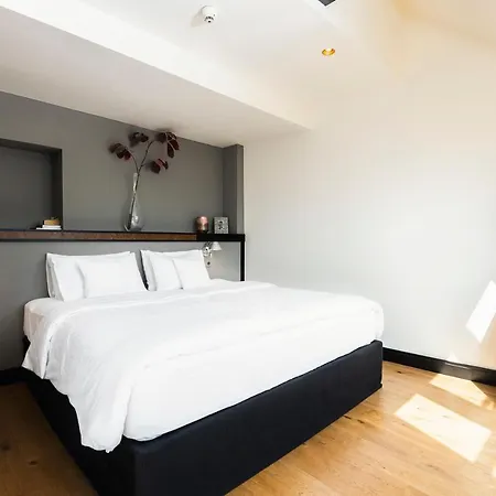 Aparthotel Numa Republika
