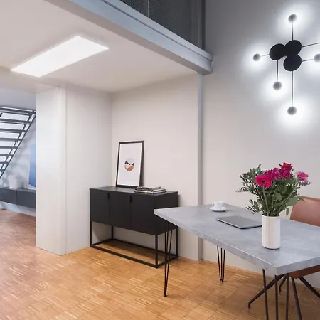 Days - Loft - Parking - 4 Min Wenceslas Sq Apartment Prague