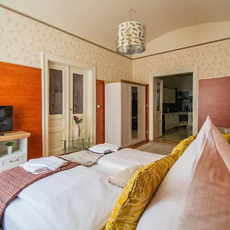 Apartament 2bdr Flat Behind Museum
