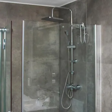 Apartment Modern With Terrace And Air Conditioning Prague