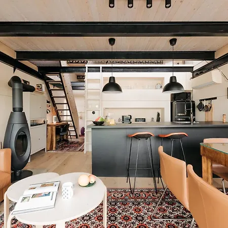 Houseboat Fred 보트호텔 프라하