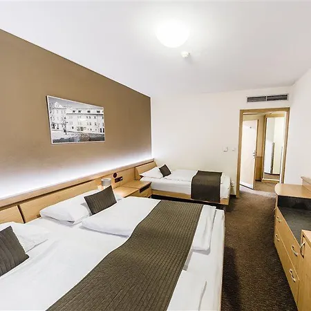 Archibald Hotel